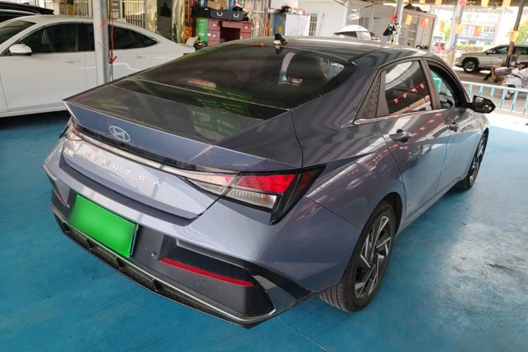 Used Hyundai Elantra 2023 1.5L CVT GLX Elite Edition Rear Right 45 Deg