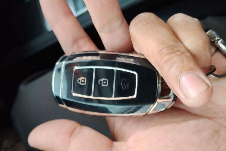 Used Hyundai Elantra 2023 1.5L CVT GLX Elite Edition Vehicle Key