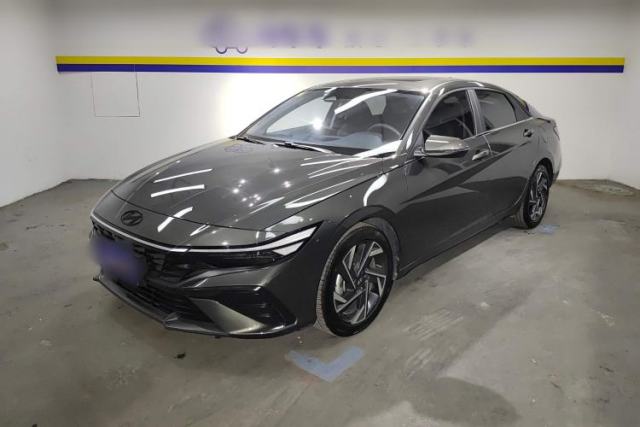 Used Hyundai Elantra 2023 1.5L CVT LUX Prestige Edition