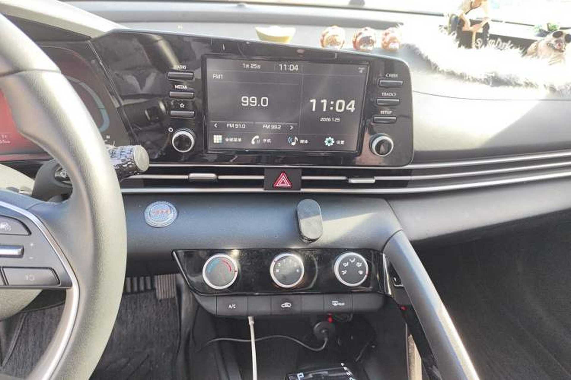 Used Hyundai Elantra 2023 1.5L CVT GLX Elite Edition Audio And AC Panel