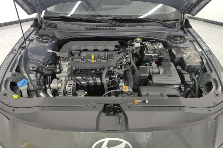 Used Hyundai Elantra 2023 1.5L CVT GLX Elite Edition Engine Bay