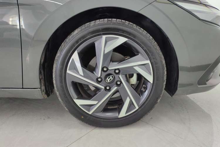 Used Hyundai Elantra 2023 1.5L CVT GLX Elite Edition Left Front Wheel Hub
