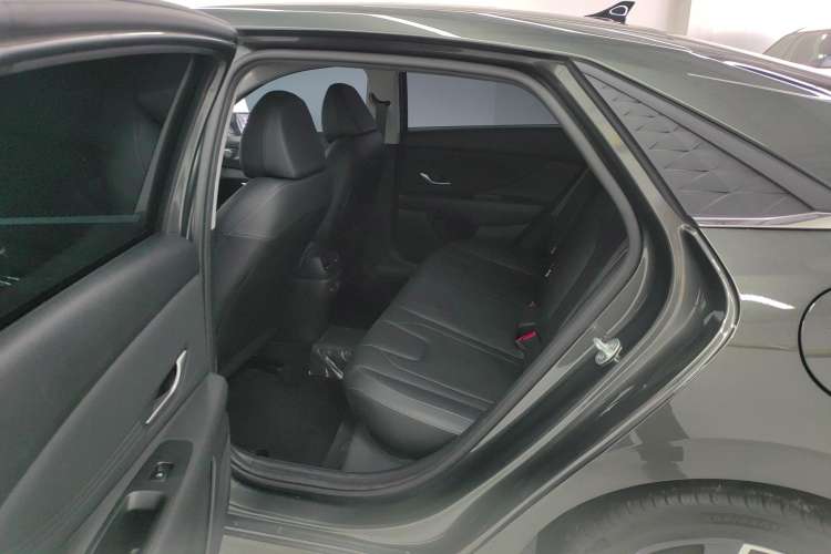 Used Hyundai Elantra 2023 1.5L CVT GLX Elite Edition Left Rear Seat