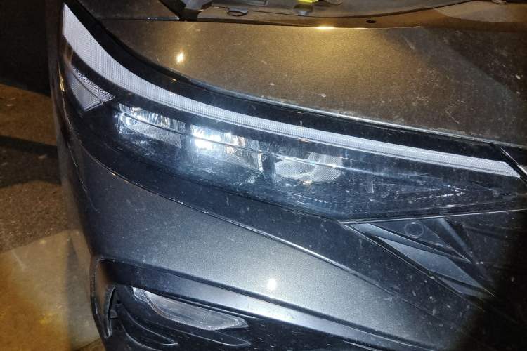 Used Hyundai Elantra 2023 1.5L CVT GLX Elite Edition Right Front Headlight