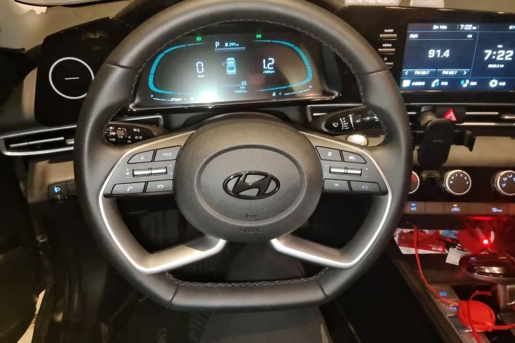Used Hyundai Elantra 2023 1.5L CVT GLX Elite Edition Steering Wheel