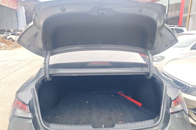 Used Hyundai Elantra 2023 1.5L CVT LUX Prestige Edition Trunk