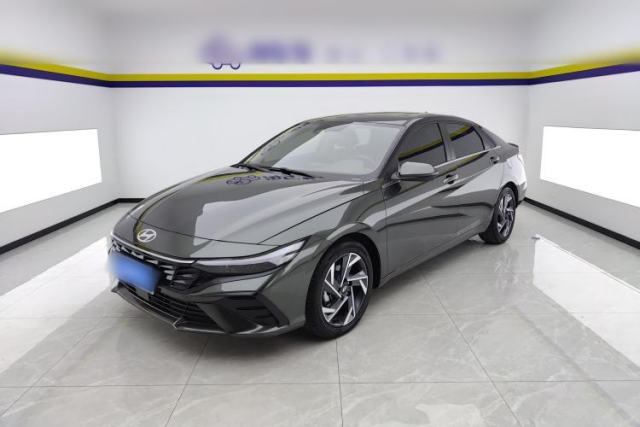 Used Hyundai Elantra 2023 1.5L CVT LUX Prestige Edition