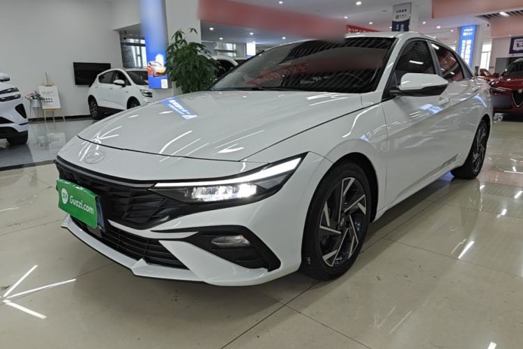 Hyundai Elantra 2023 1.5L CVT GLX Elite Edition