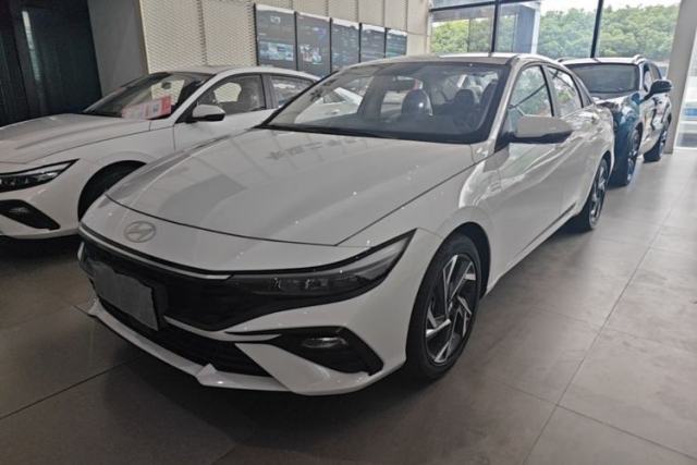 Used Hyundai Elantra 2023 1.5L CVT GLX Elite Edition