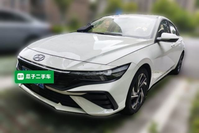 Used Hyundai Elantra 2023 1.5L CVT LUX Prestige Edition