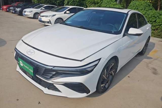 Używany Hyundai Elantra 2023 1.5L CVT LUX Prestige Edition