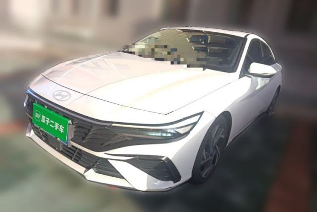 Used Hyundai Elantra 2023 1.5L CVT LUX Prestige Edition