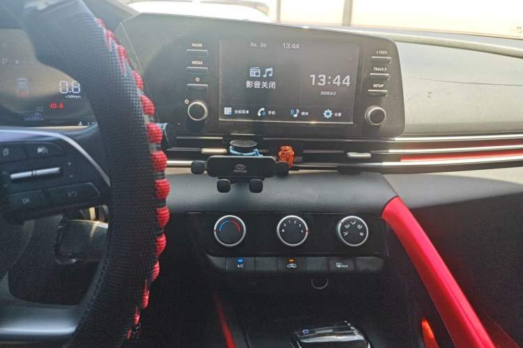 Used Hyundai Elantra 2023 1.5L CVT GLS Leading Edition Audio And AC Panel