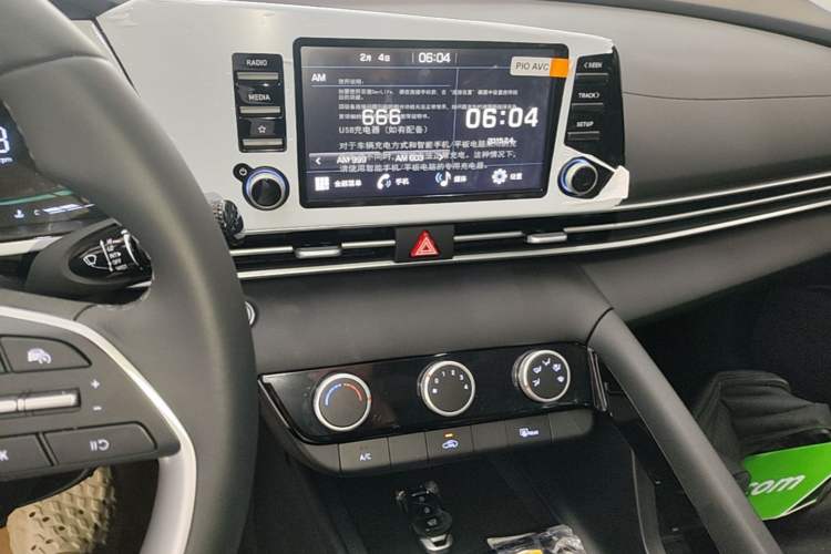 Used Hyundai Elantra 2023 1.5L CVT GLX Elite Edition Audio And AC Panel