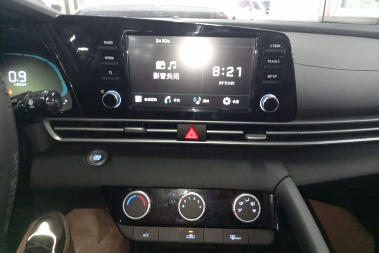 Used Hyundai Elantra 2023 1.5L CVT GLX Elite Edition Audio And AC Panel