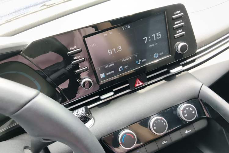 Used Hyundai Elantra 2023 1.5L CVT GLX Elite Edition Audio And AC Panel