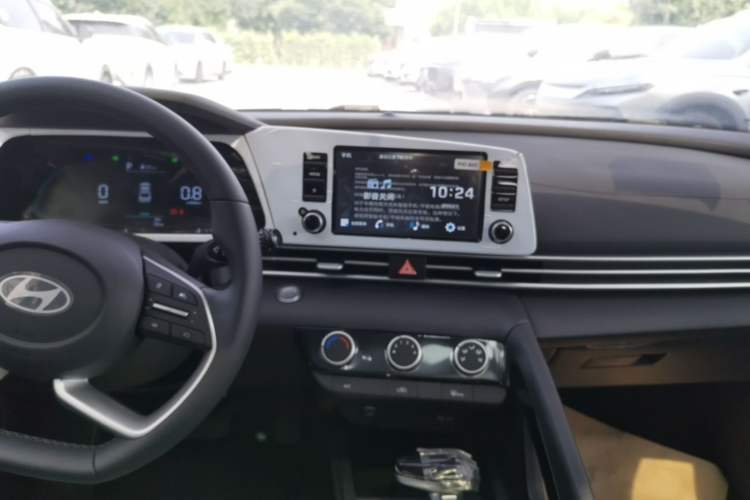 Used Hyundai Elantra 2023 1.5L CVT GLX Elite Edition Audio And AC Panel