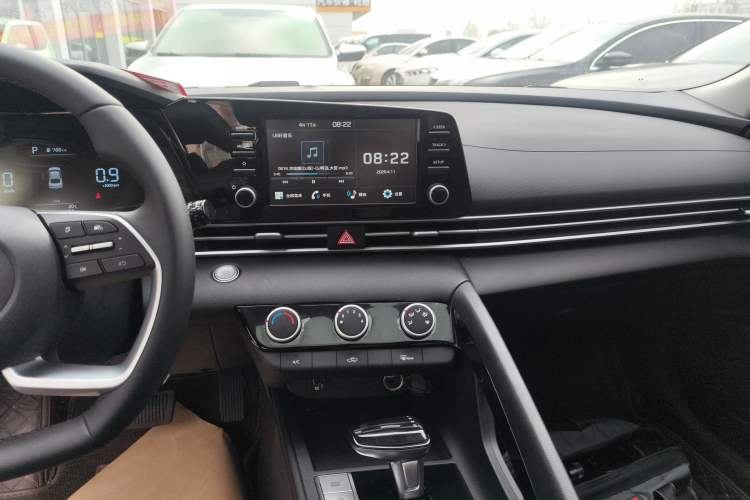 Used Hyundai Elantra 2023 1.5L CVT GLX Elite Edition Audio And AC Panel