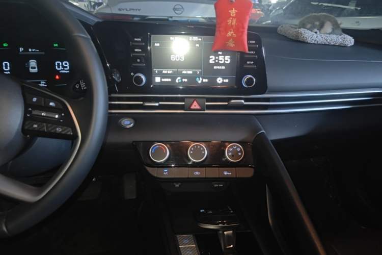 Used Hyundai Elantra 2023 1.5L CVT GLX Elite Edition Audio And AC Panel