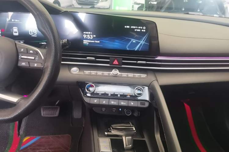 Used Hyundai Elantra 2023 1.5L CVT LUX Prestige Edition Audio And AC Panel