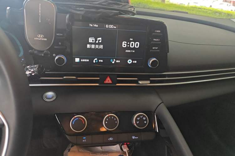 Used Hyundai Elantra 2023 1.5L CVT GLX Elite Edition Audio And AC Panel