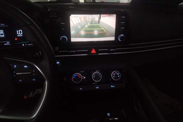Used Hyundai Elantra 2023 1.5L CVT GLX Elite Edition Audio And AC Panel