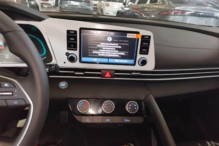 Used Hyundai Elantra 2023 1.5L CVT GLX Elite Edition Audio And AC Panel