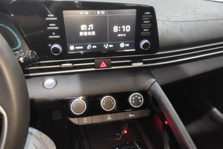Used Hyundai Elantra 2023 1.5L CVT GLX Elite Edition Audio And AC Panel