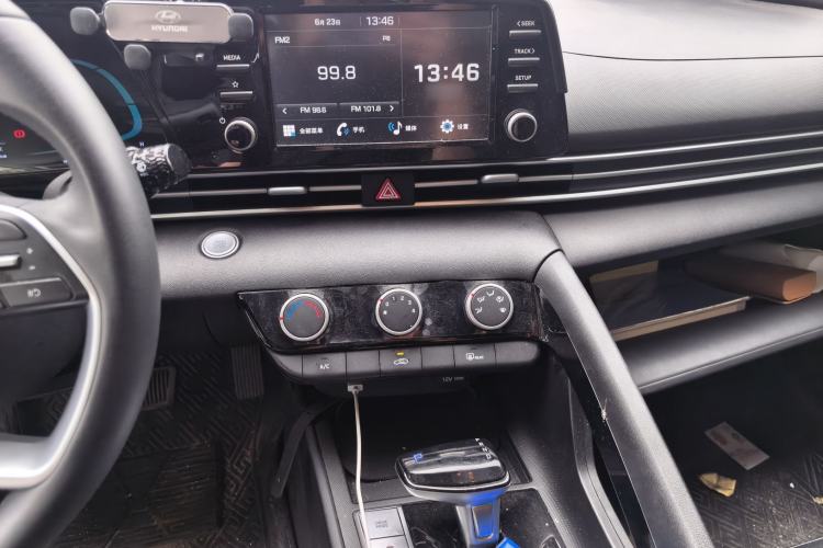 Used Hyundai Elantra 2023 1.5L CVT GLX Elite Edition Audio And AC Panel