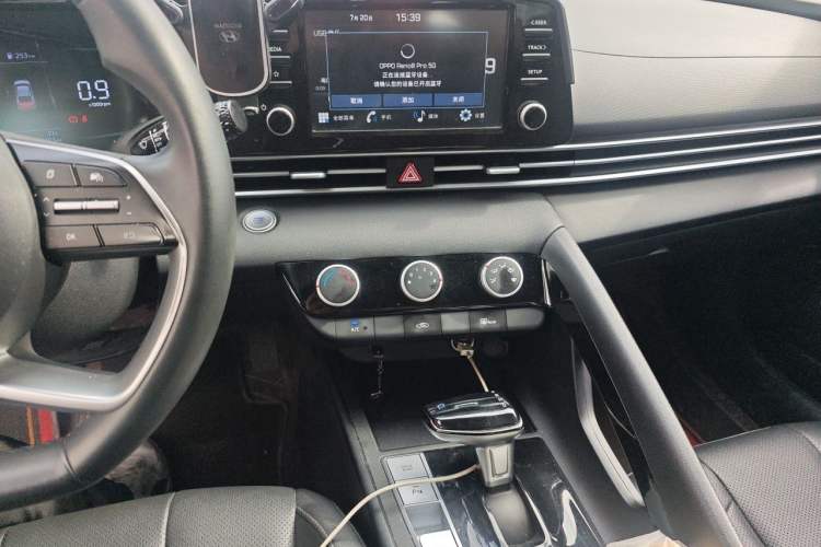Used Hyundai Elantra 2023 1.5L CVT GLX Elite Edition Audio And AC Panel