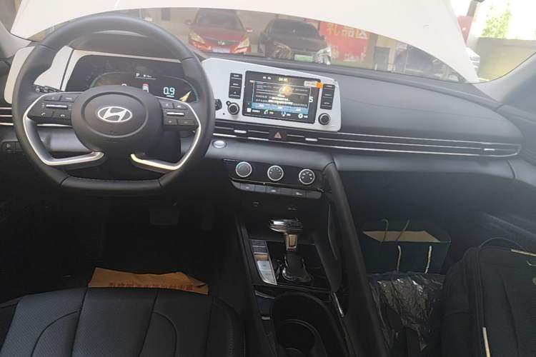 Used Hyundai Elantra 2023 1.5L CVT GLX Elite Edition Audio And AC Panel