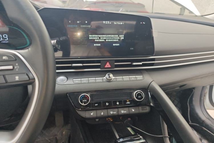 Used Hyundai Elantra 2023 1.5L CVT LUX Prestige Edition Audio And AC Panel