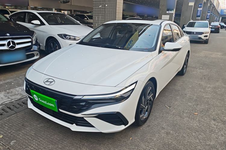 Used Hyundai Elantra 2023 1.5L CVT LUX Prestige Edition Guazi used car, China used car export, Used car for sale, Used Hyundai cars, Cheapest cars for sale