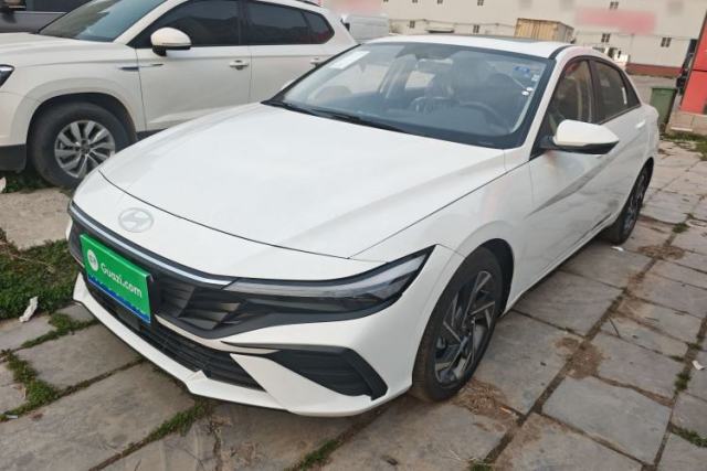 Used Hyundai Elantra 2023 1.5L CVT LUX Prestige Edition