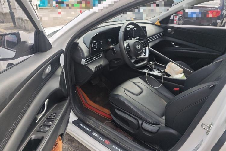 Used Hyundai Elantra 2023 1.5L CVT GLX Elite Edition Driver Seat