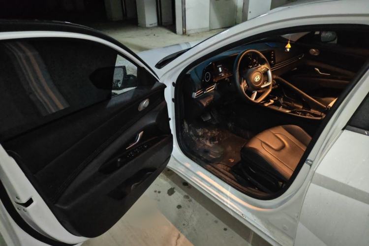 Used Hyundai Elantra 2023 1.5L CVT GLX Elite Edition Driver Seat
