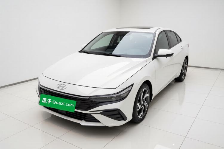Ojetý Hyundai Elantra 2023 1.5L CVT LUX Prestige Edition Guazi used car, China used car export, Used car for sale, Used  cars, Cheapest cars for sale