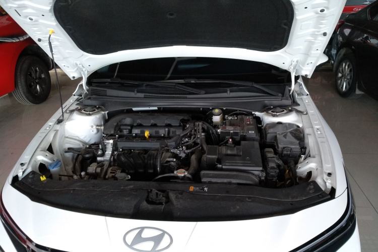 Used Hyundai Elantra 2023 1.5L CVT GLX Elite Edition Engine Bay