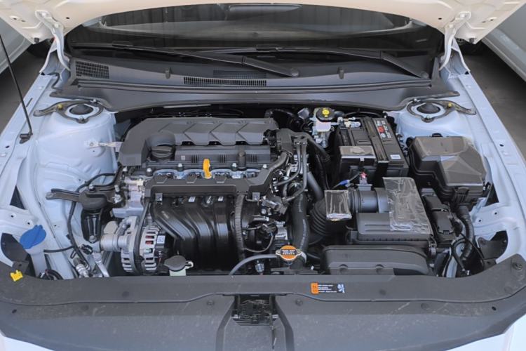 Used Hyundai Elantra 2023 1.5L CVT GLX Elite Edition Engine Bay
