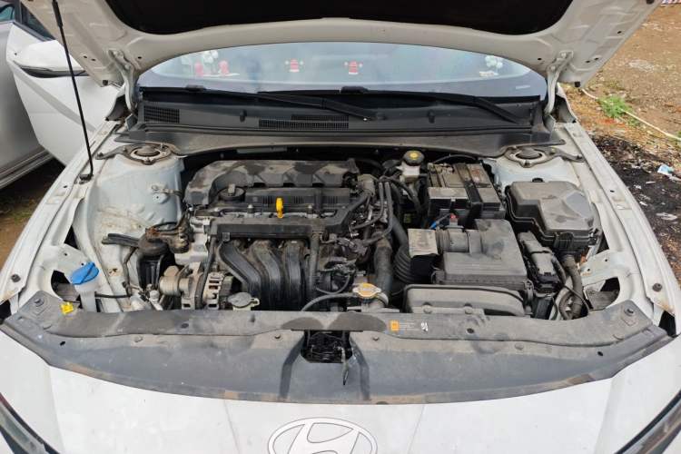 Used Hyundai Elantra 2023 1.5L CVT GLX Elite Edition Engine Bay