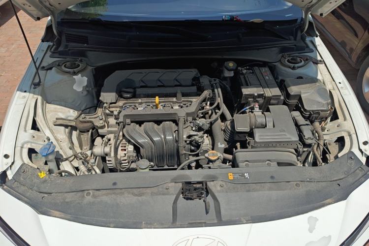 Used Hyundai Elantra 2023 1.5L CVT LUX Prestige Edition Engine Bay