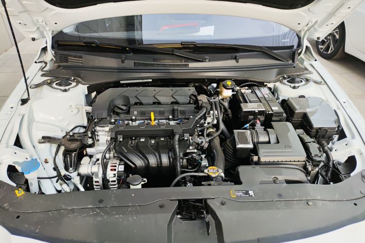 Used Hyundai Elantra 2023 1.5L CVT GLX Elite Edition Engine Bay