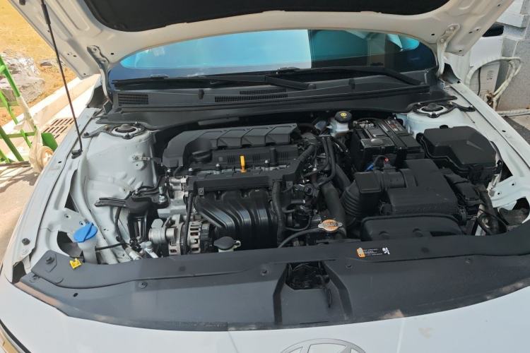 Used Hyundai Elantra 2023 1.5L CVT GLX Elite Edition Engine Bay