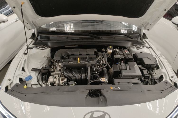 Used Hyundai Elantra 2023 1.5L CVT GLX Elite Edition Engine Bay