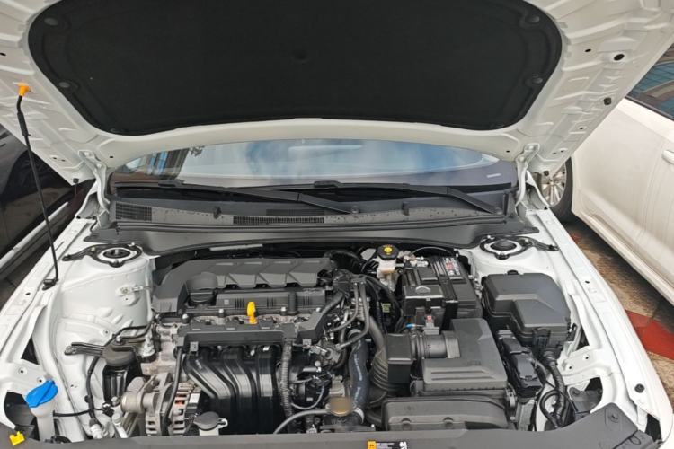 Used Hyundai Elantra 2023 1.5L CVT GLX Elite Edition Engine Bay