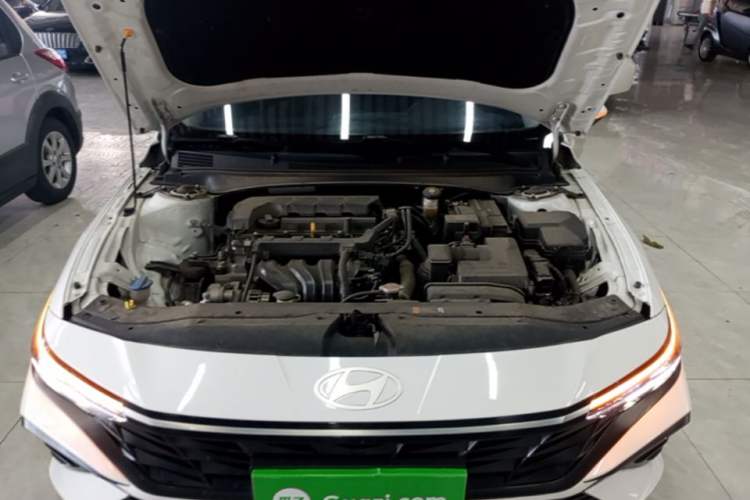 Used Hyundai Elantra 2023 1.5L CVT LUX Prestige Edition Engine Bay