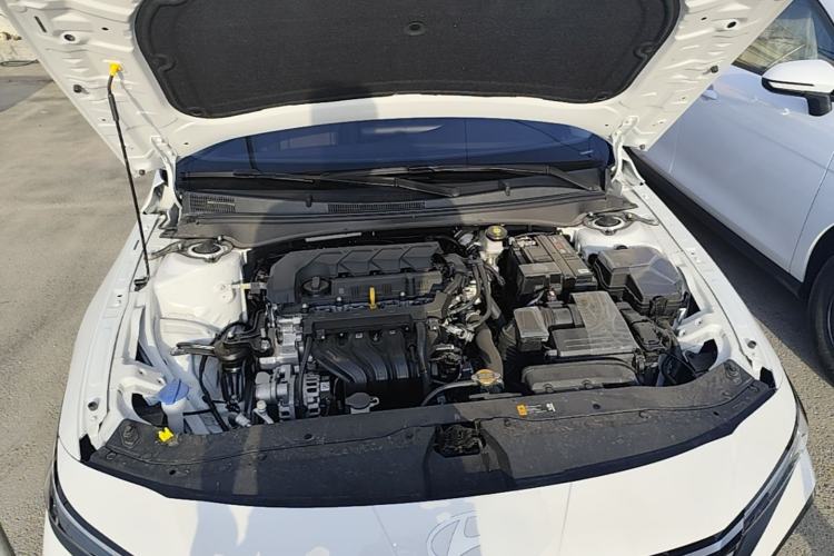 Used Hyundai Elantra 2023 1.5L CVT GLX Elite Edition Engine Bay