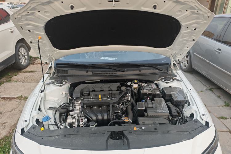Used Hyundai Elantra 2023 1.5L CVT LUX Prestige Edition Engine Bay