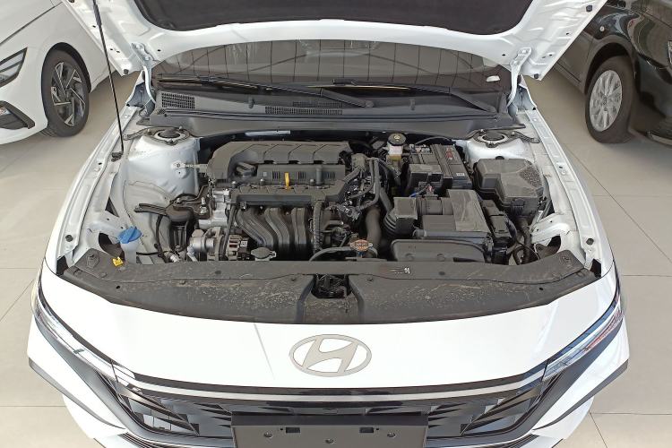 Used Hyundai Elantra 2023 1.5L CVT GLX Elite Edition Engine Bay