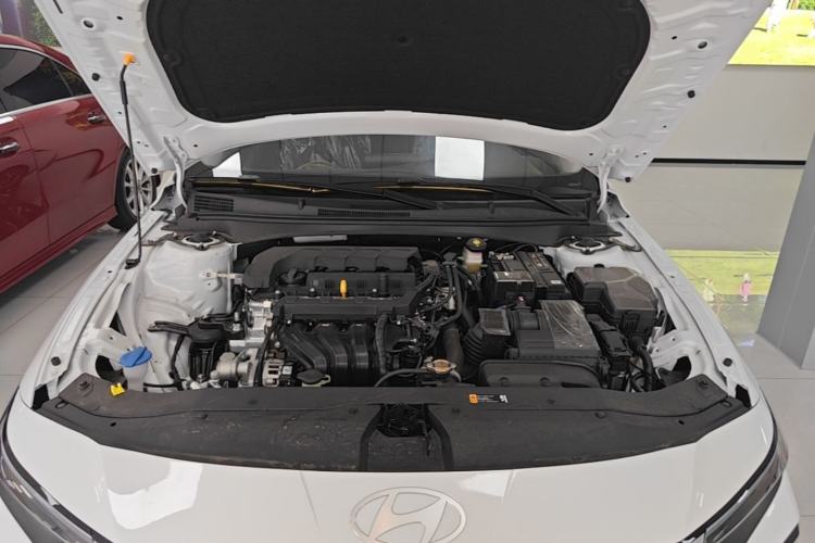 Used Hyundai Elantra 2023 1.5L CVT GLX Elite Edition Engine Bay